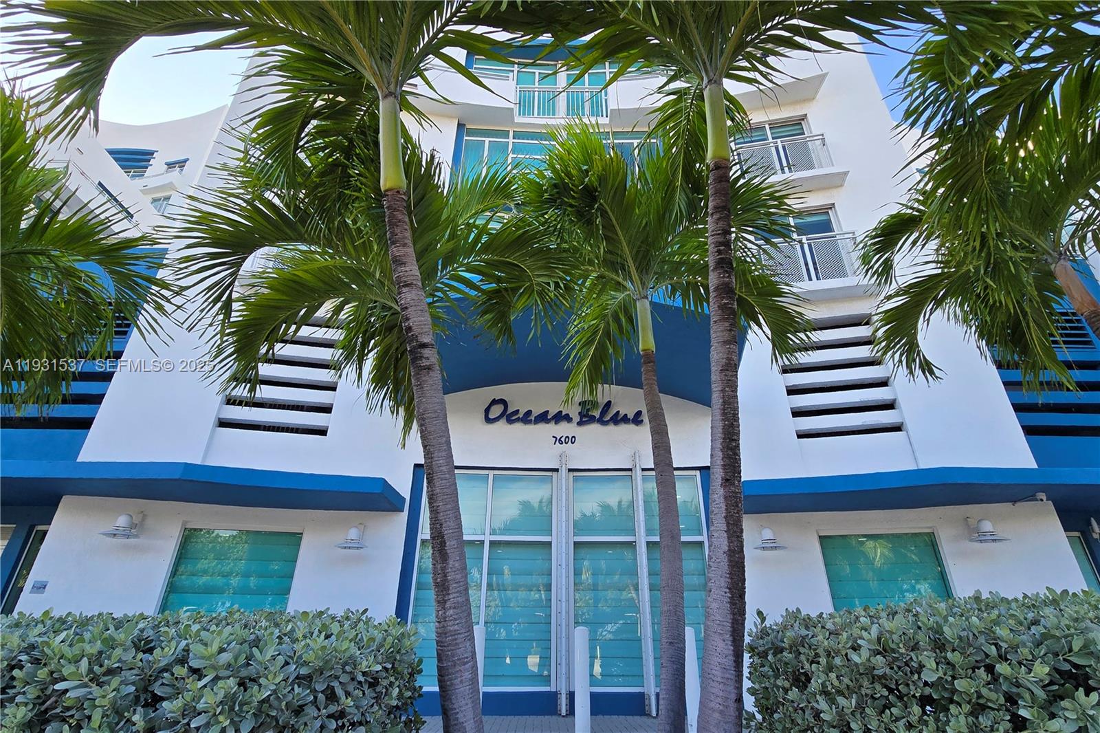 7600 Collins Ave 615