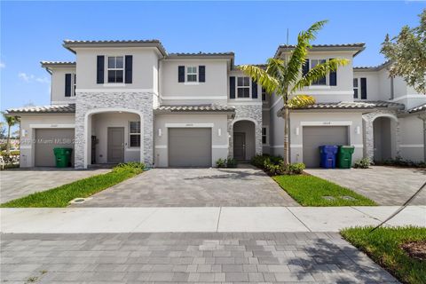 Townhouse in Coral Springs FL 12022 46th St St.jpg