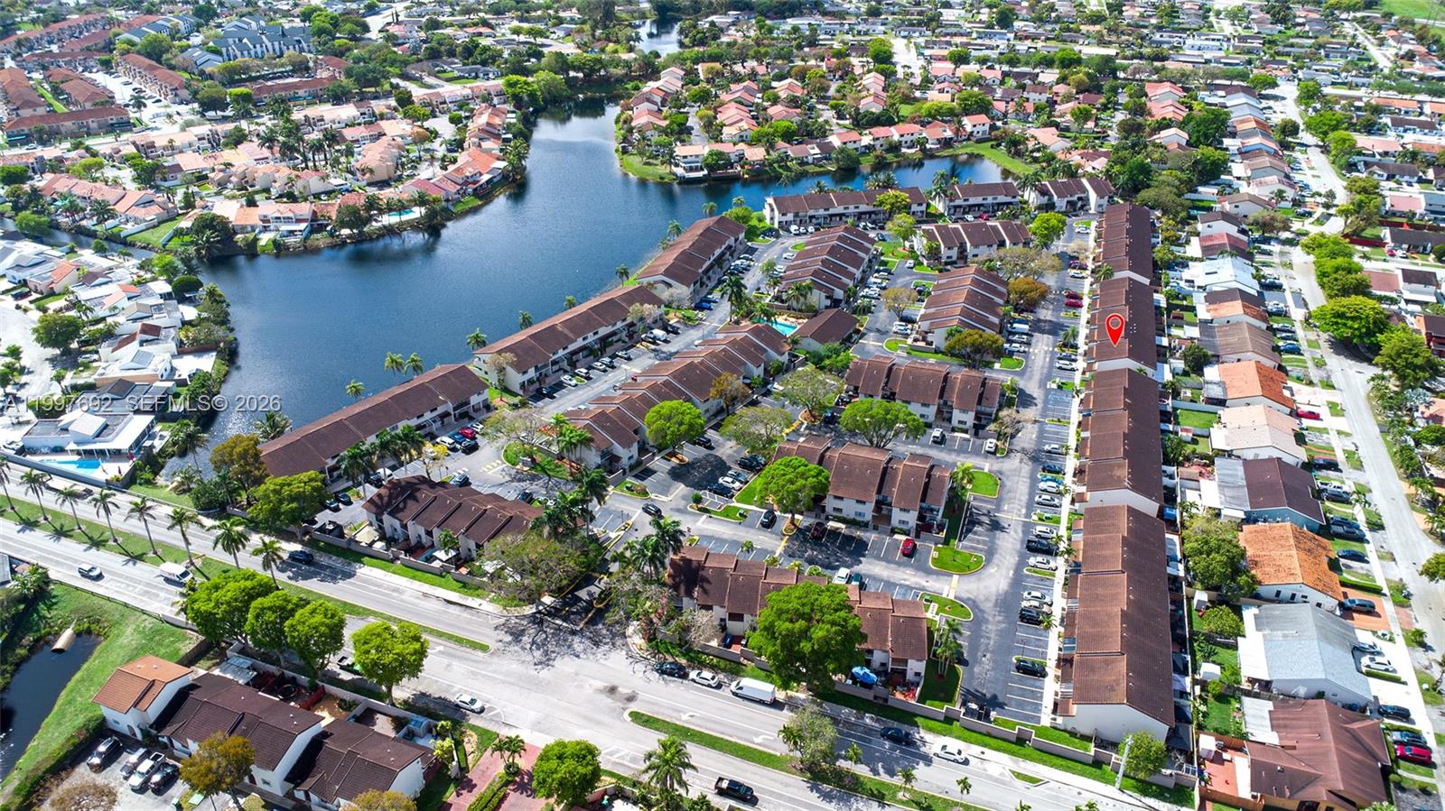 KENDALL LKS E LAKEVIEW TH - Residential