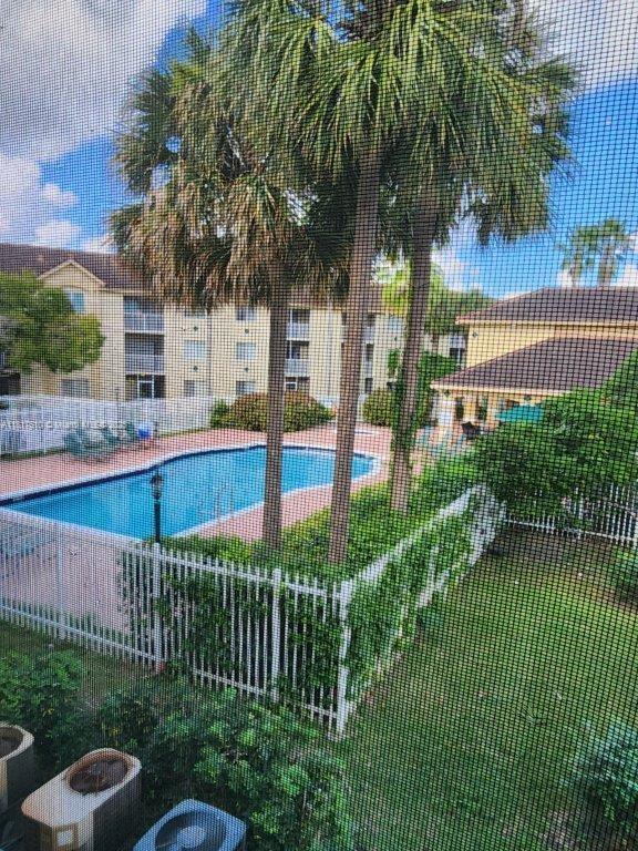 Property for Sale at 460 S Park Rd 6-209, Hollywood, Broward County, Florida - Bedrooms: 2 
Bathrooms: 2  - $340,000