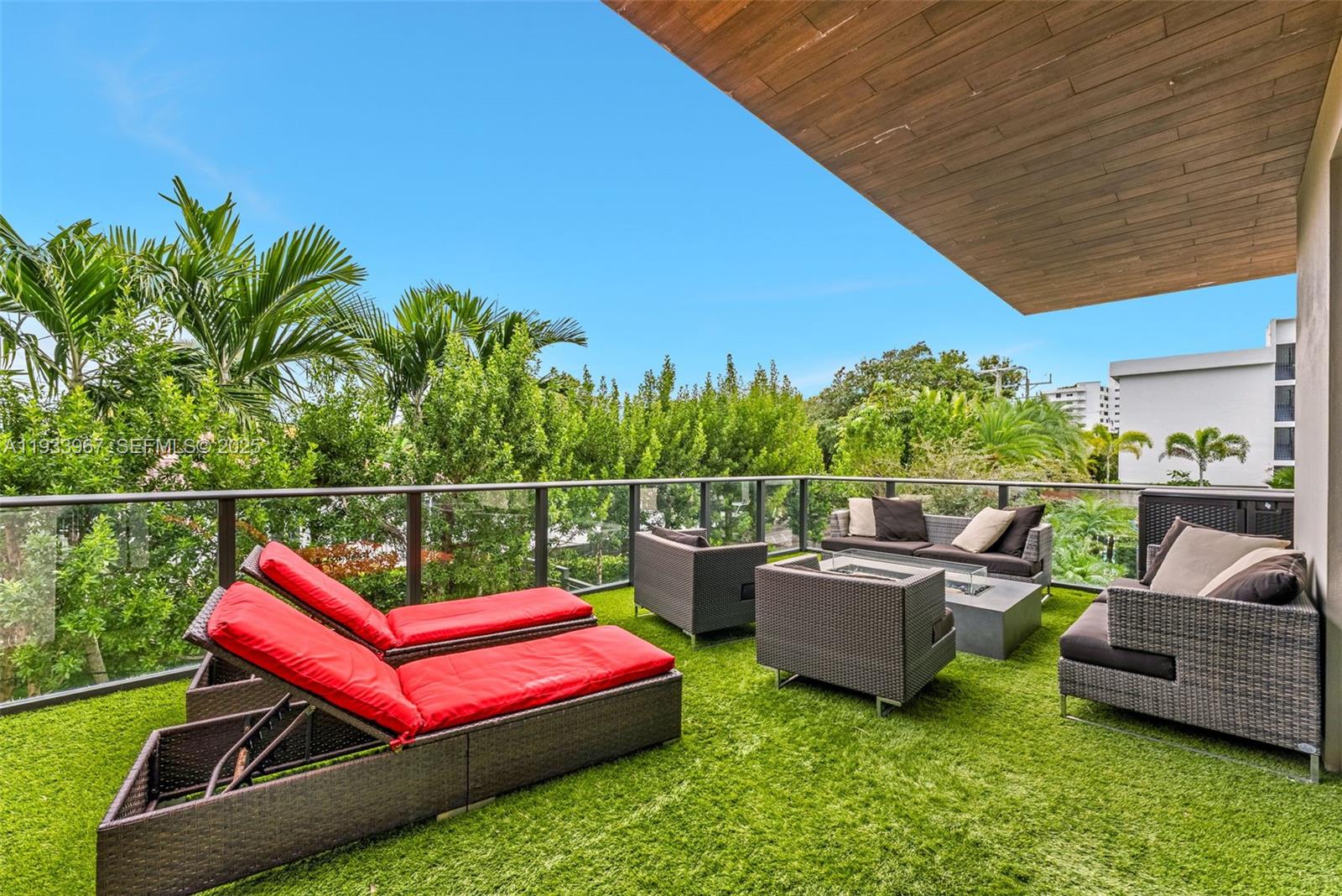 30 THIRTY NORTH OCEAN - Residential