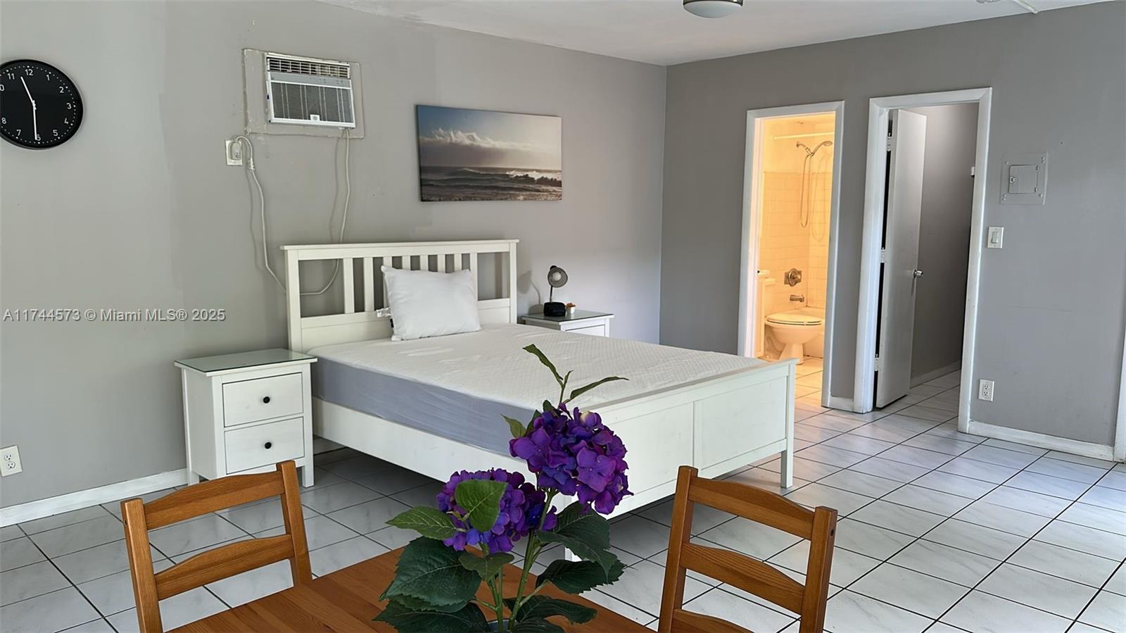 ISLE OF VENICE APTS INC C - Residential Lease