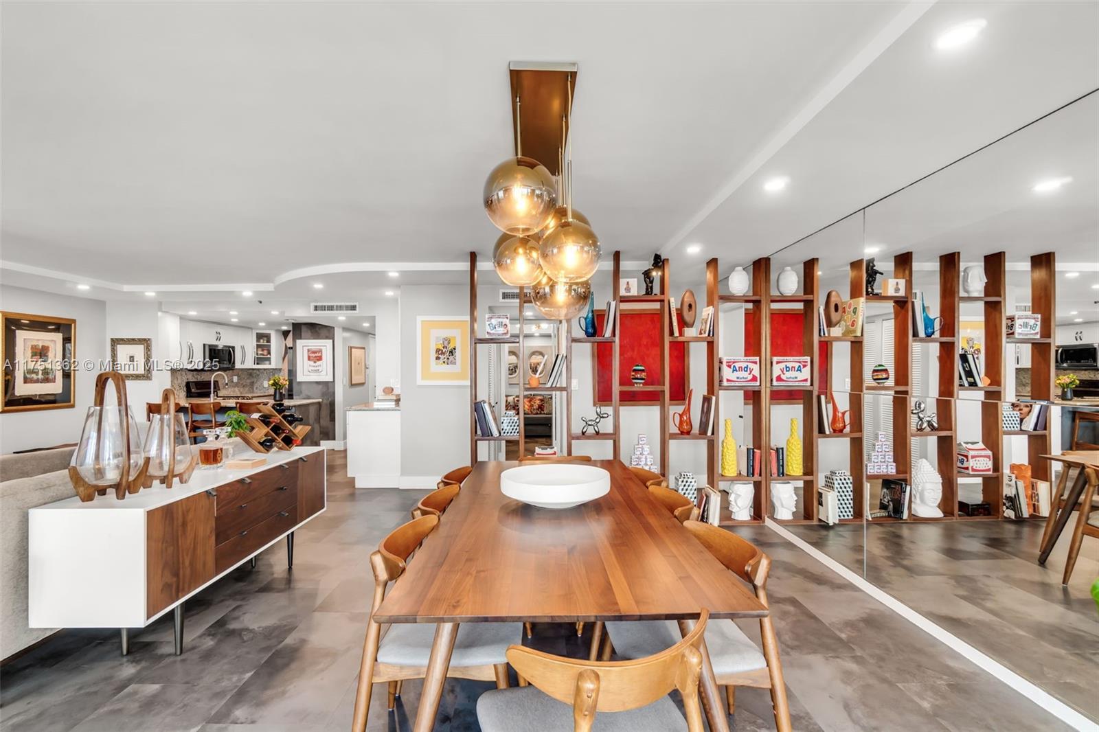 VENETIA CONDO - Residential