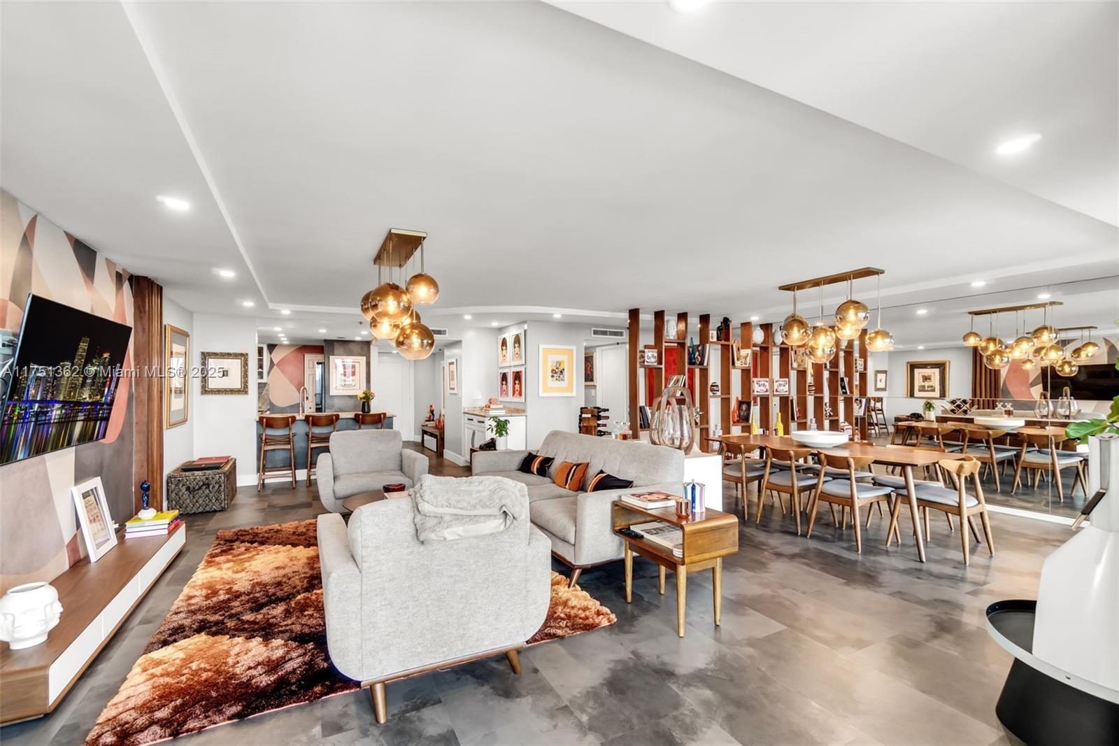 VENETIA CONDO - Residential