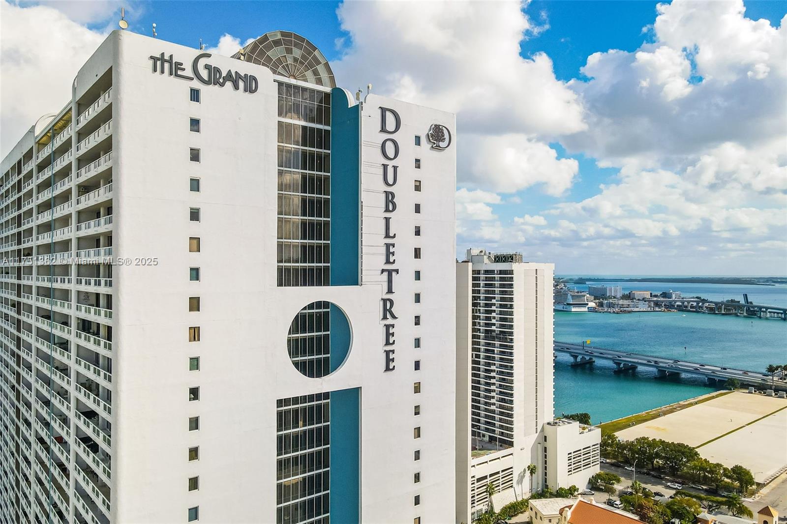 VENETIA CONDO - Residential