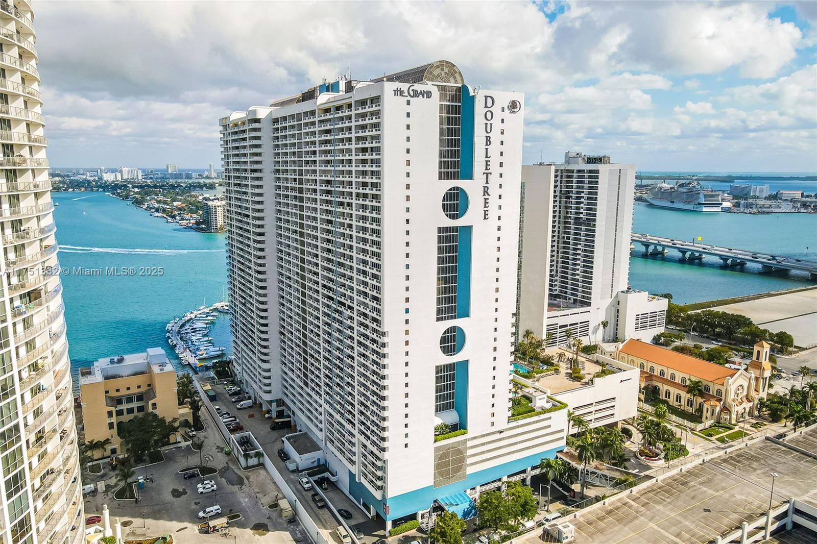 VENETIA CONDO - Residential