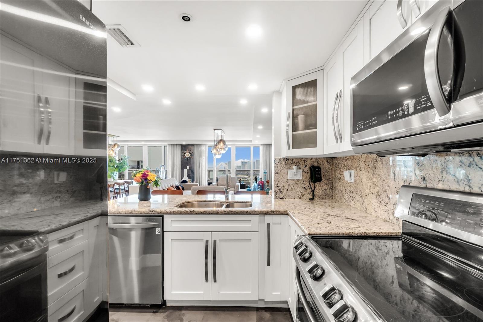 VENETIA CONDO - Residential