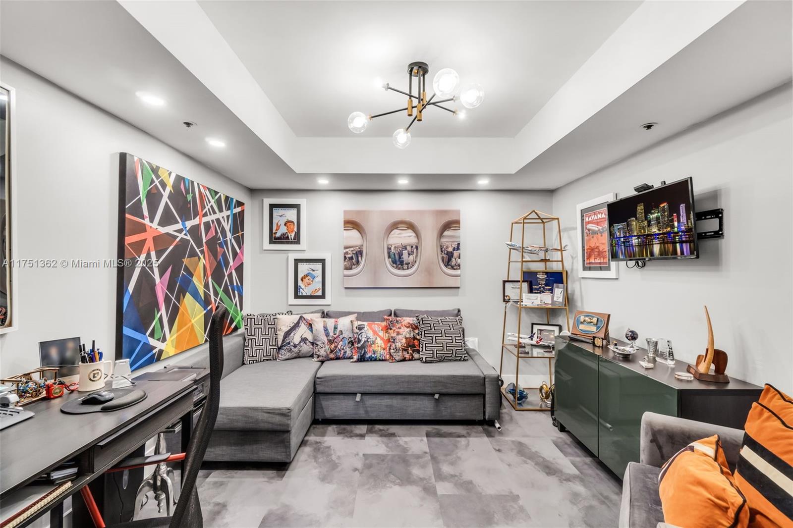 VENETIA CONDO - Residential