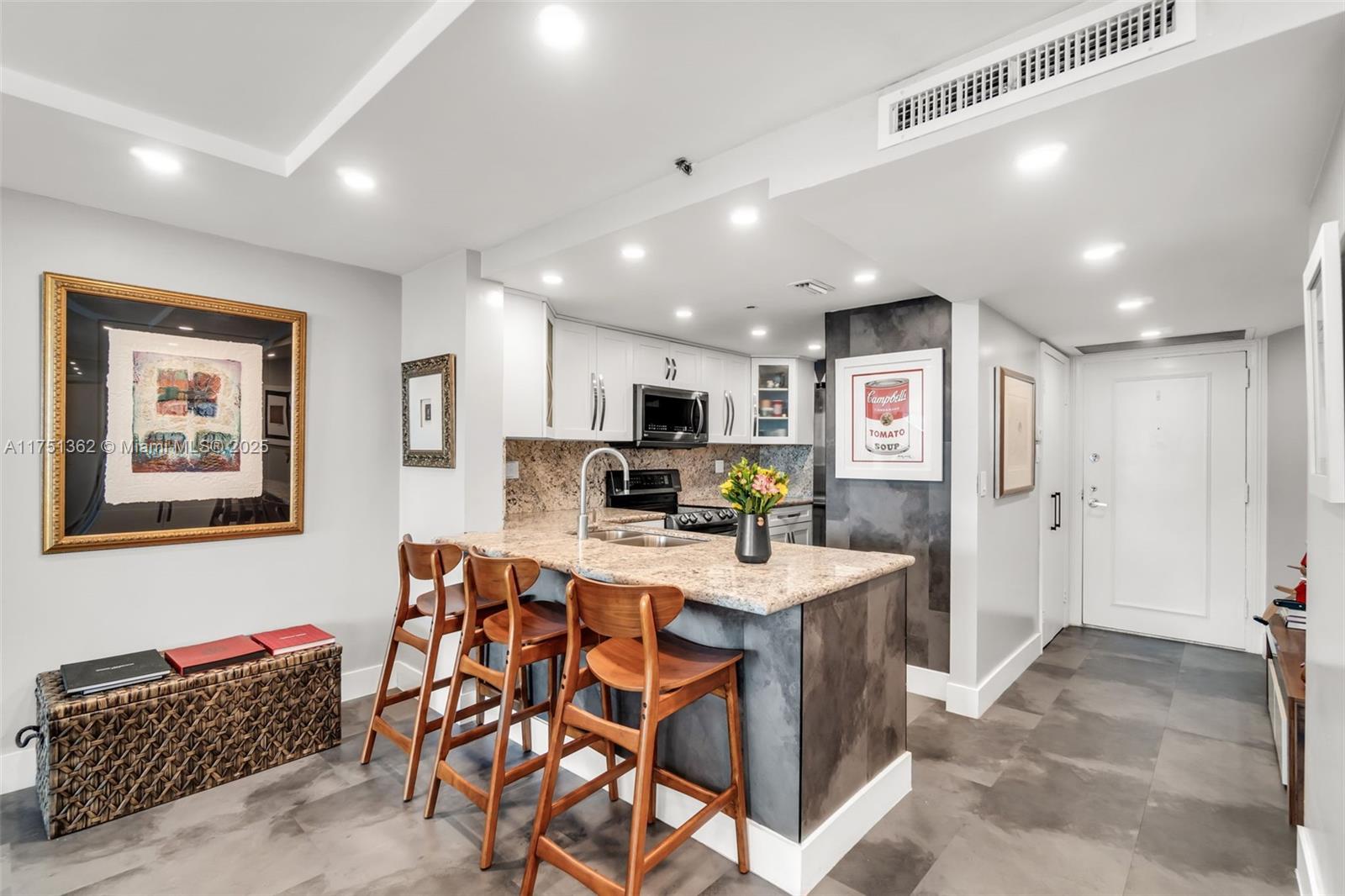VENETIA CONDO - Residential