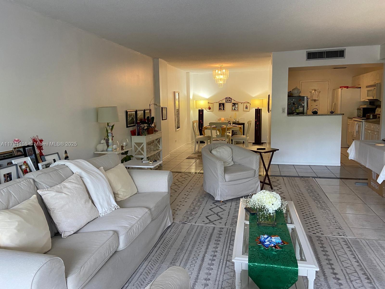 CANONGATE CONDO NO ONE - Residential