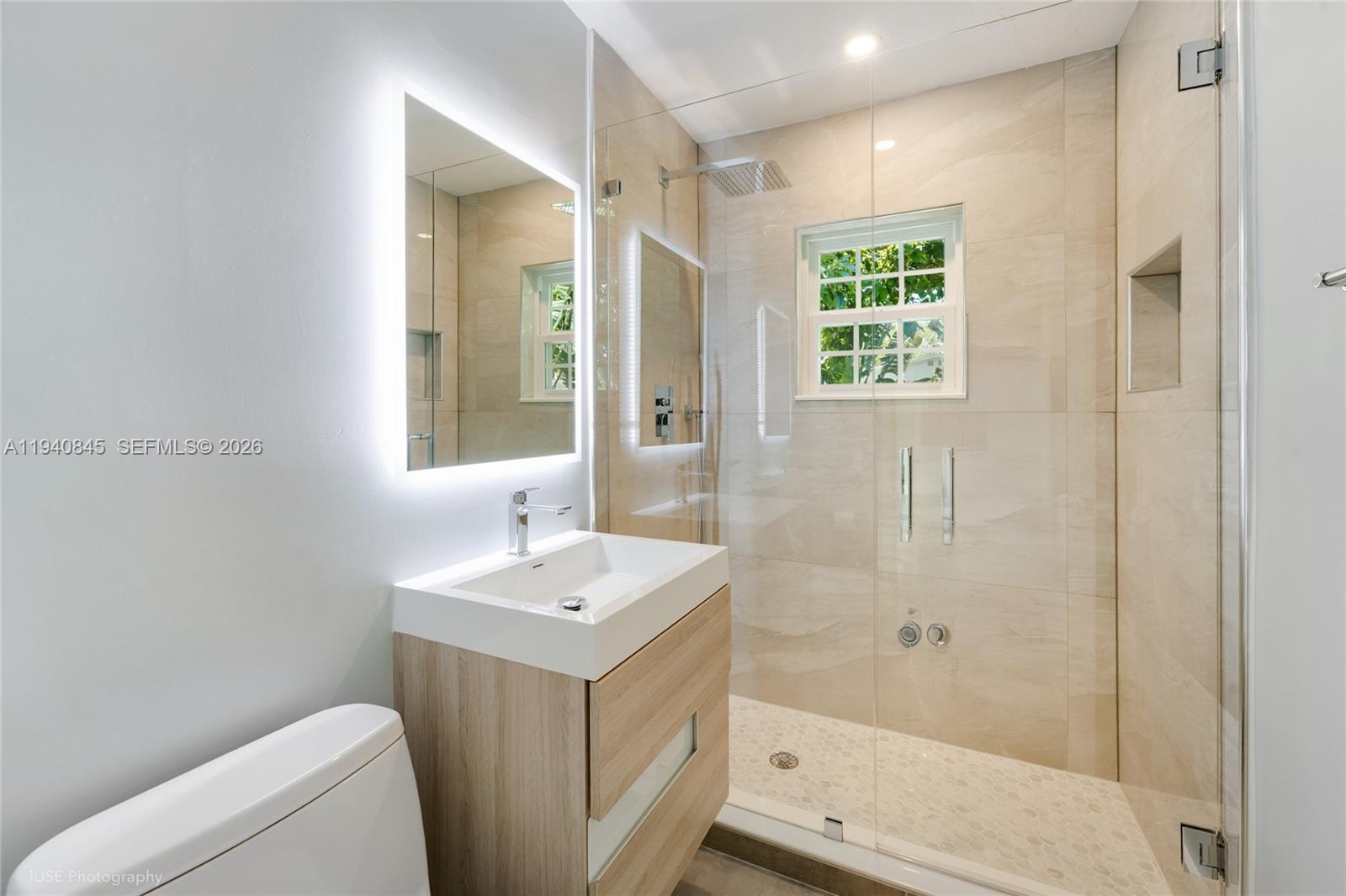 NO SHORE CREST - Residential