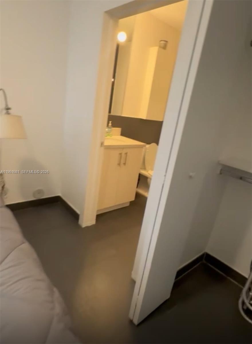 THE EVELYN CONDO - Residential