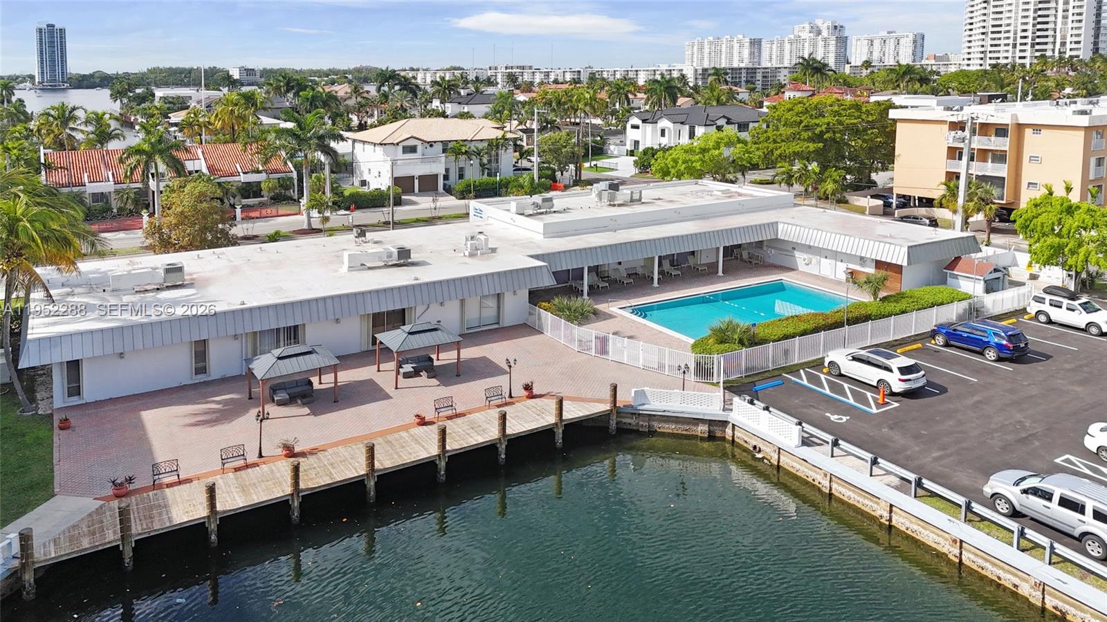 EDEN ISLES CONDO # 4 - Residential