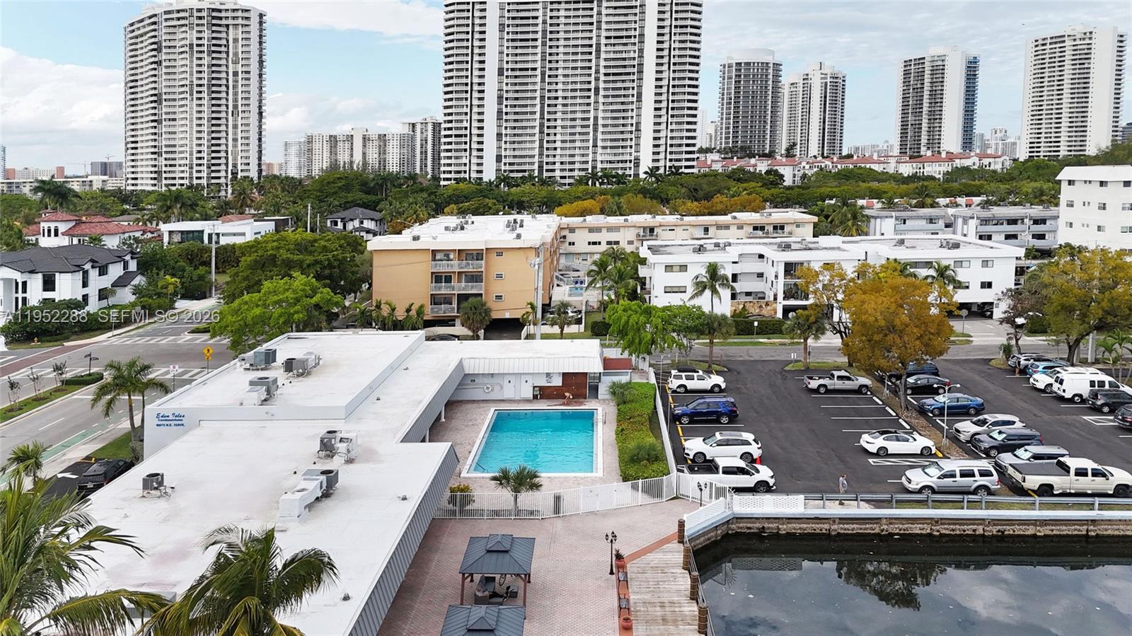 EDEN ISLES CONDO # 4 - Residential