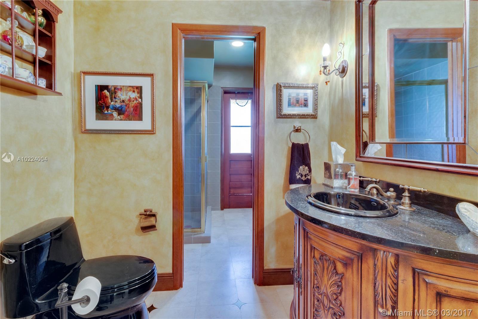 PINE VISTA NORTH - Residential