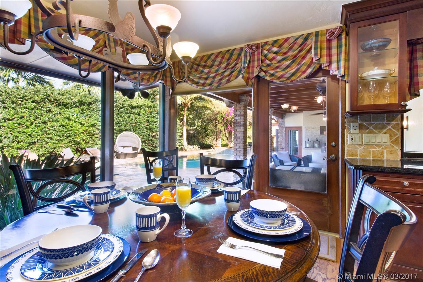 PINE VISTA NORTH - Residential