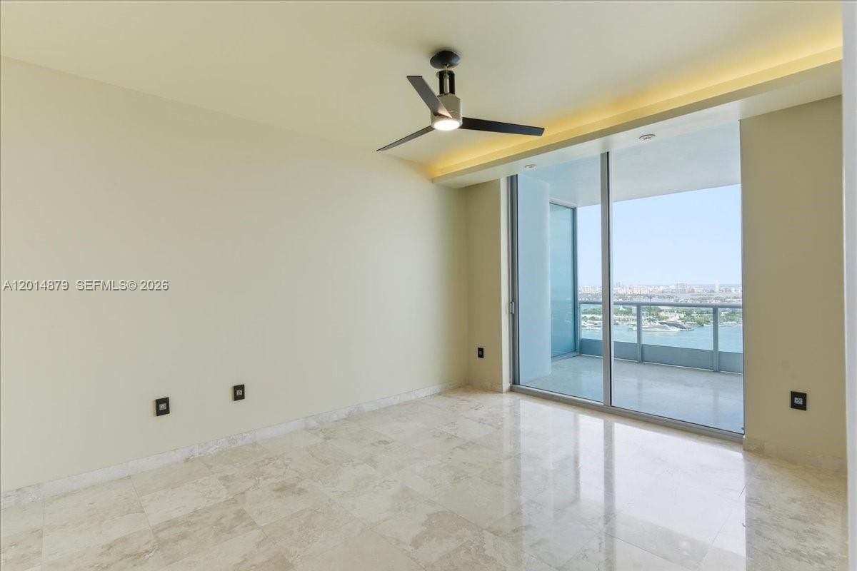 900 BISCAYNE BAY CONDO - Residential