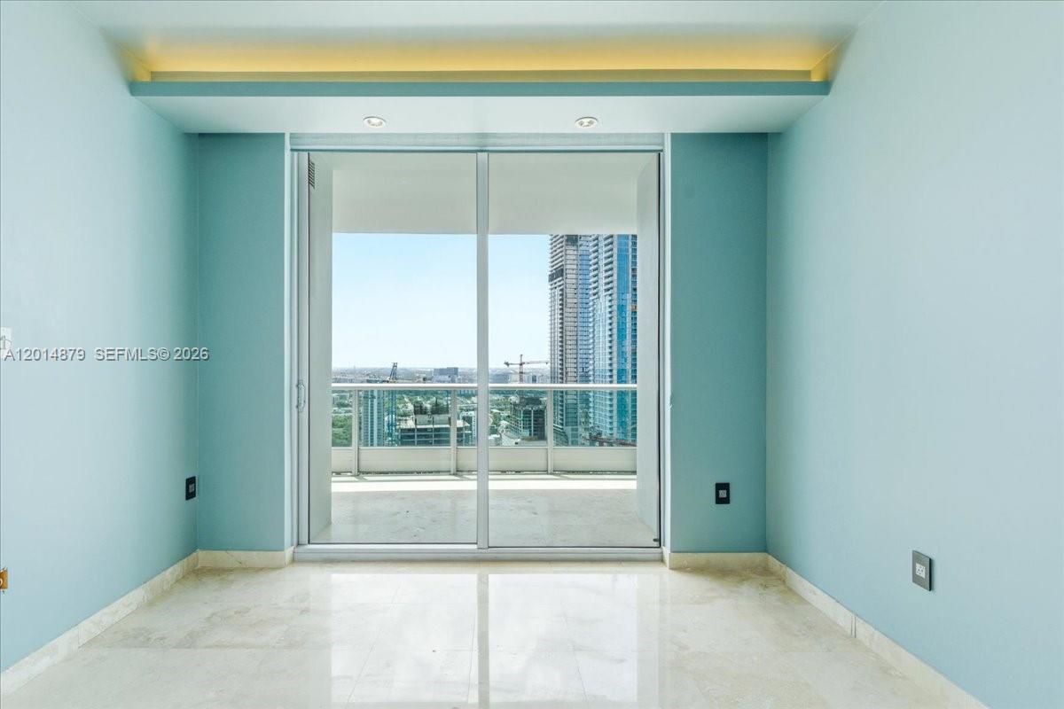 900 BISCAYNE BAY CONDO - Residential