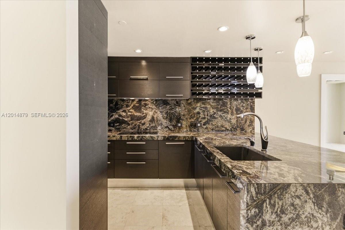 900 BISCAYNE BAY CONDO - Residential