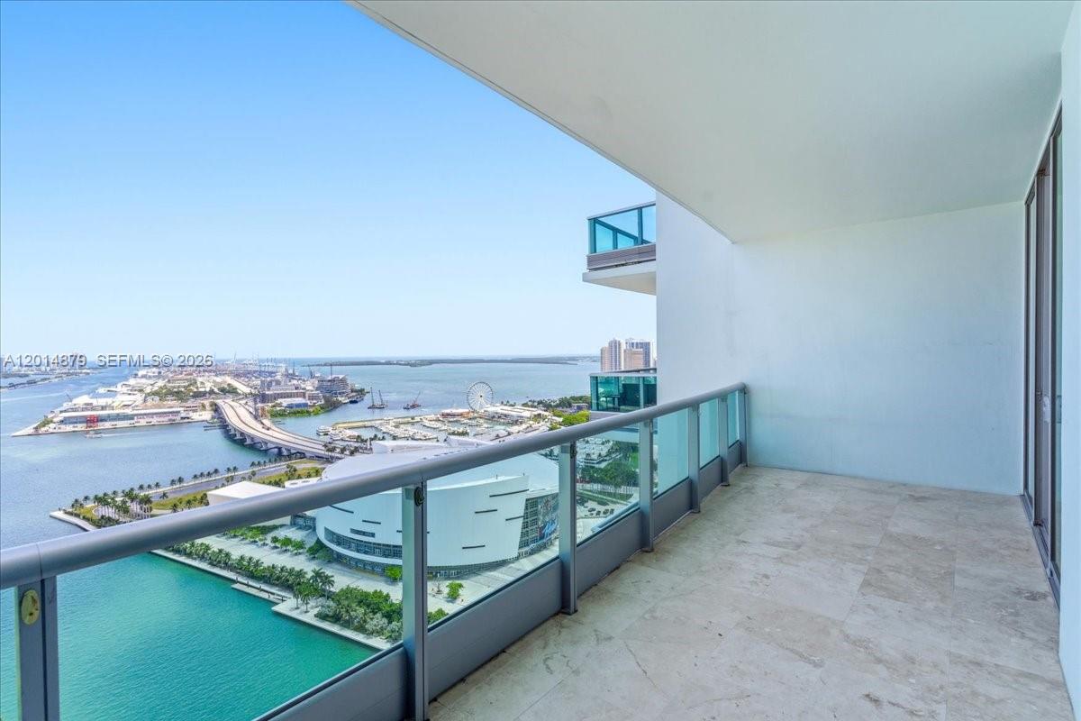900 BISCAYNE BAY CONDO - Residential