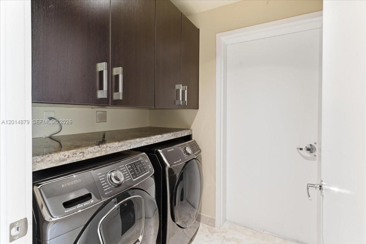 900 BISCAYNE BAY CONDO - Residential