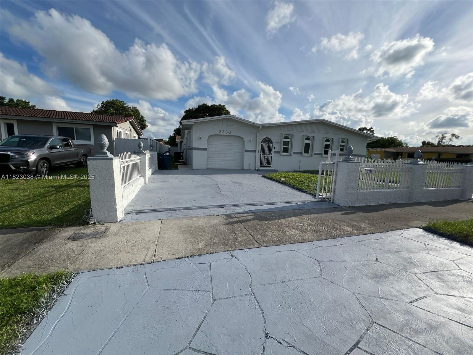 2250 NW 192nd Ter 0