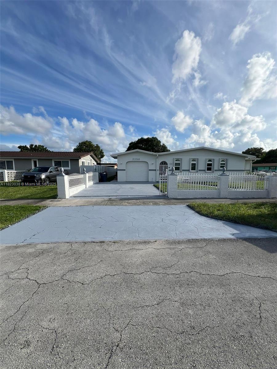 2250 NW 192nd Ter 0