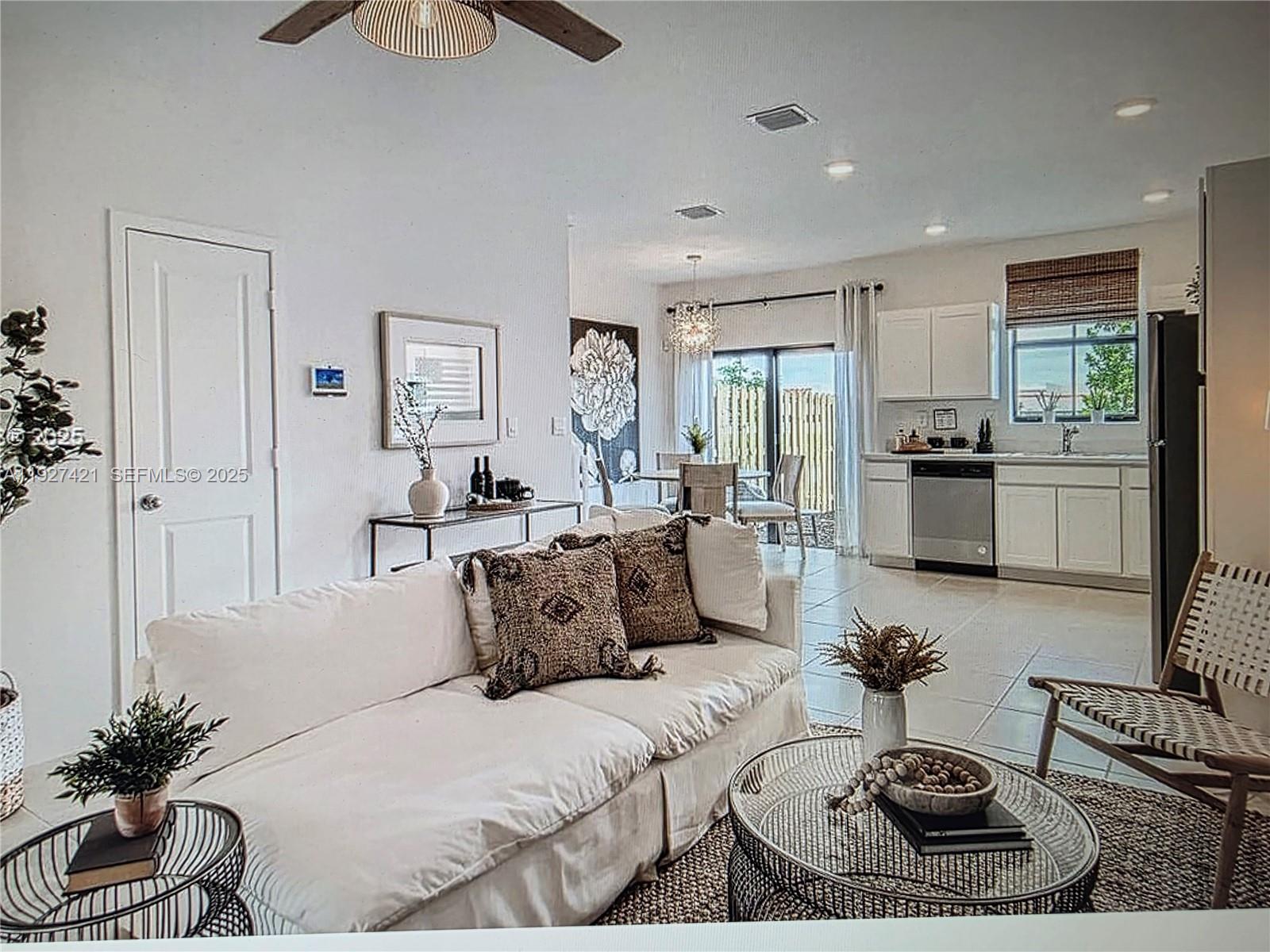 MIAMI LAND AND DEVELOPMEN - Residential Lease