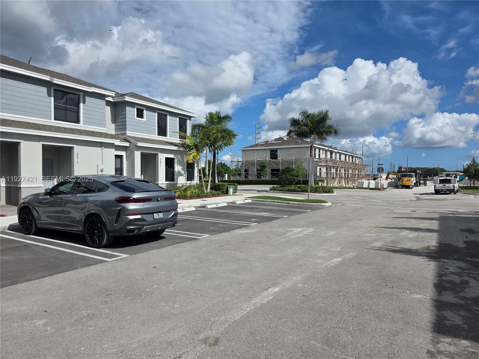 MIAMI LAND AND DEVELOPMEN - Residential Lease