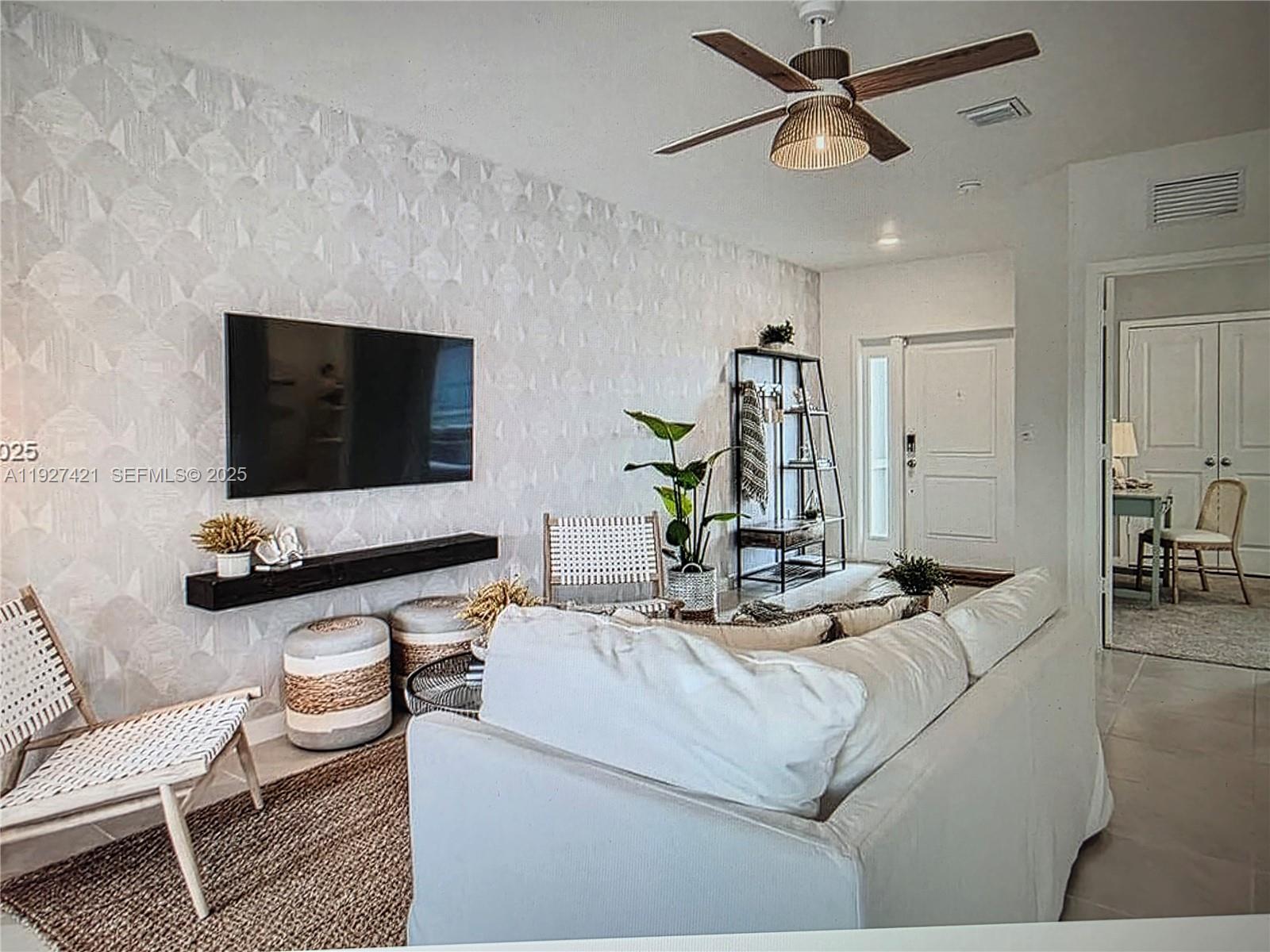 MIAMI LAND AND DEVELOPMEN - Residential Lease