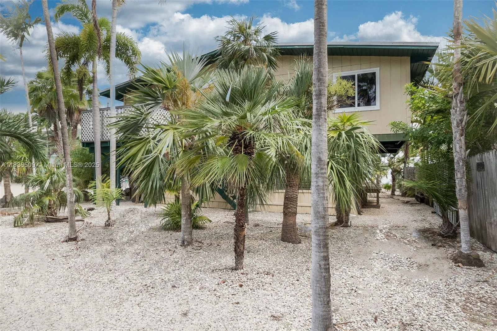 Key Largo, Florida 33037, United States, 3 Bedrooms Bedrooms, ,2 BathroomsBathrooms,Residential,Active,167543