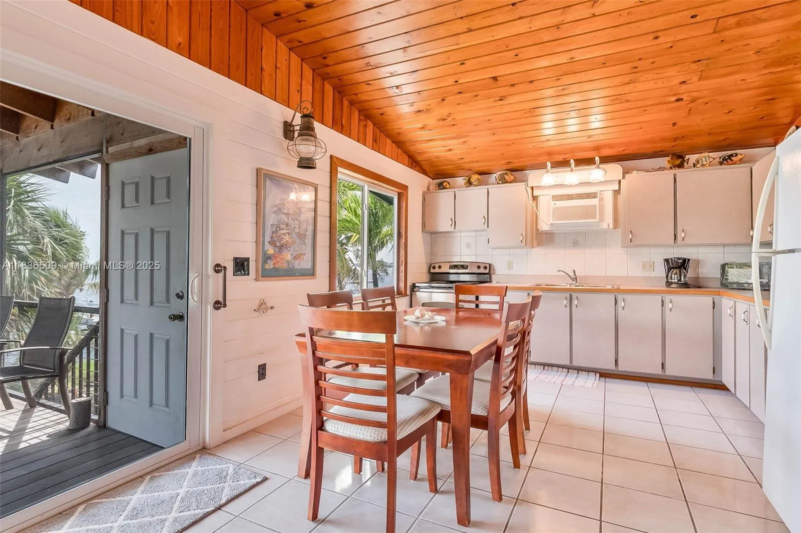 Key Largo, Florida 33037, United States, 3 Bedrooms Bedrooms, ,2 BathroomsBathrooms,Residential,Active,167543