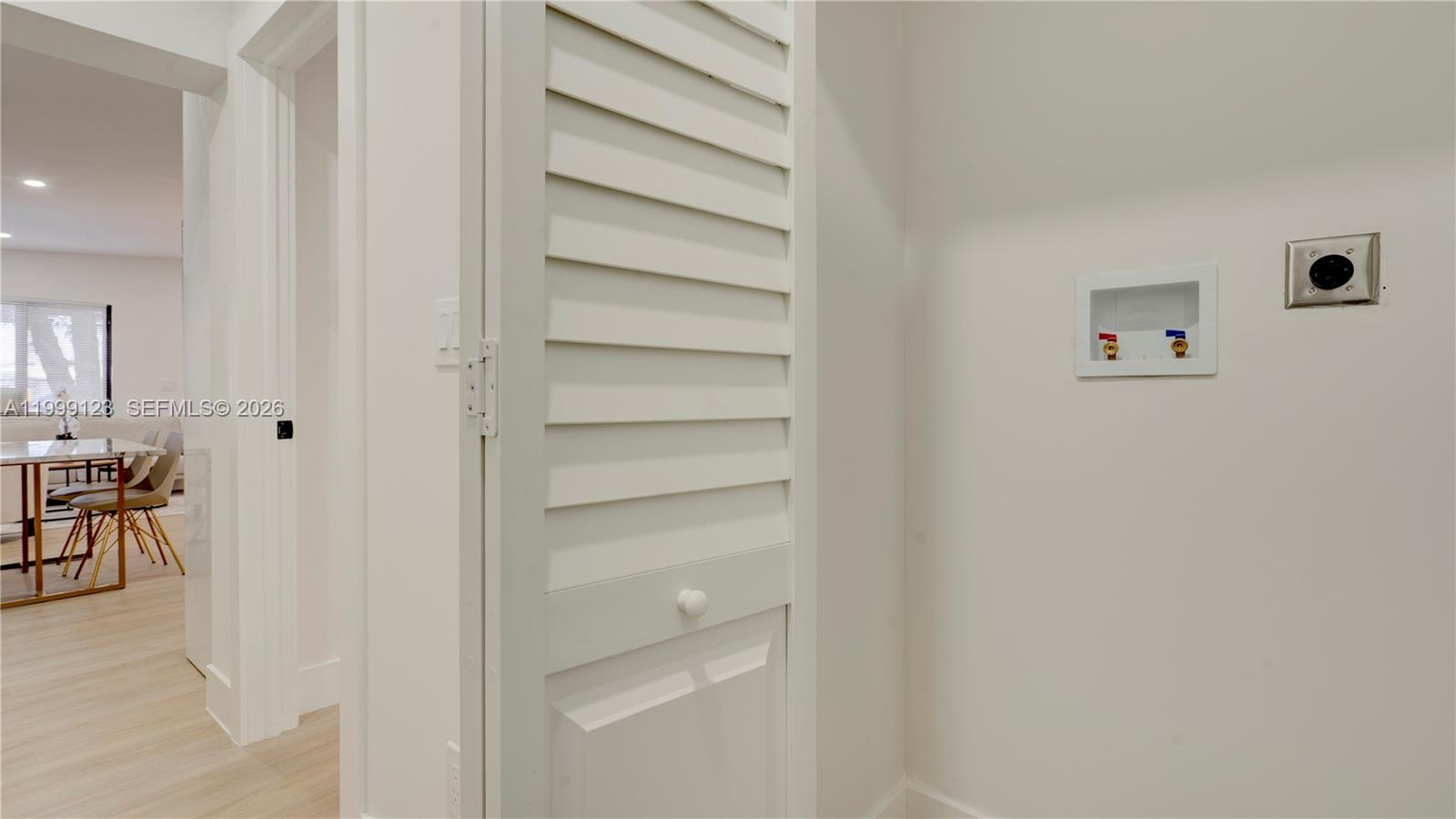 MIDDLE RIVER GARDENS - Residential Lease