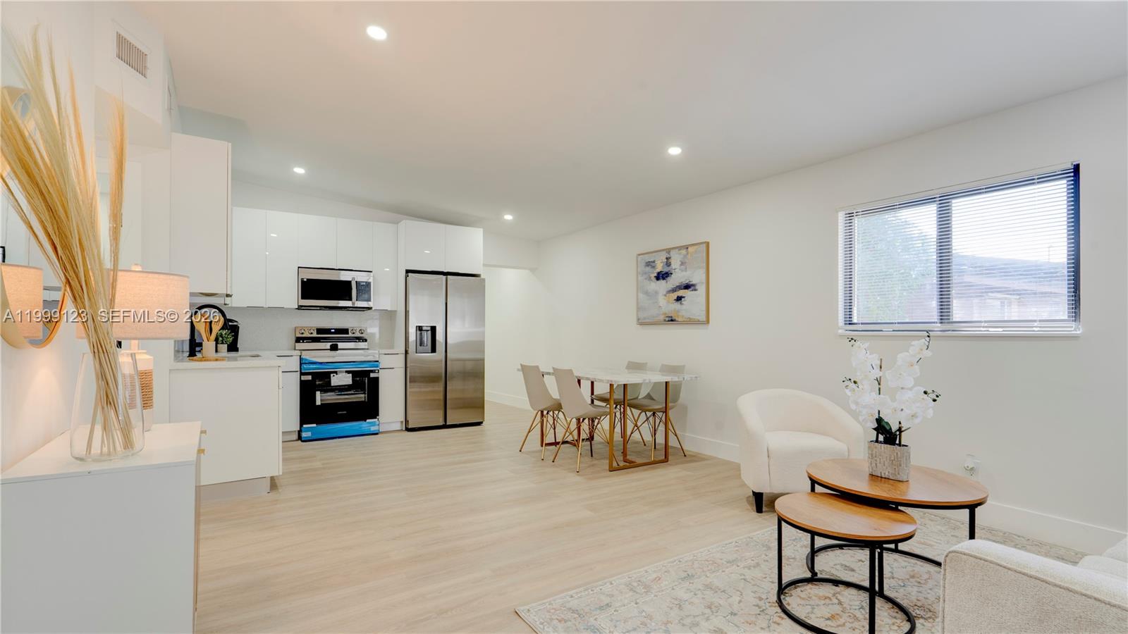 MIDDLE RIVER GARDENS - Residential Lease