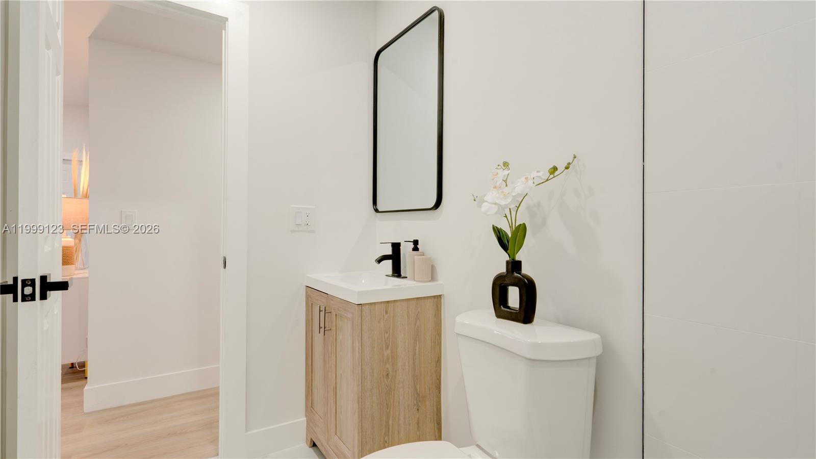 MIDDLE RIVER GARDENS - Residential Lease