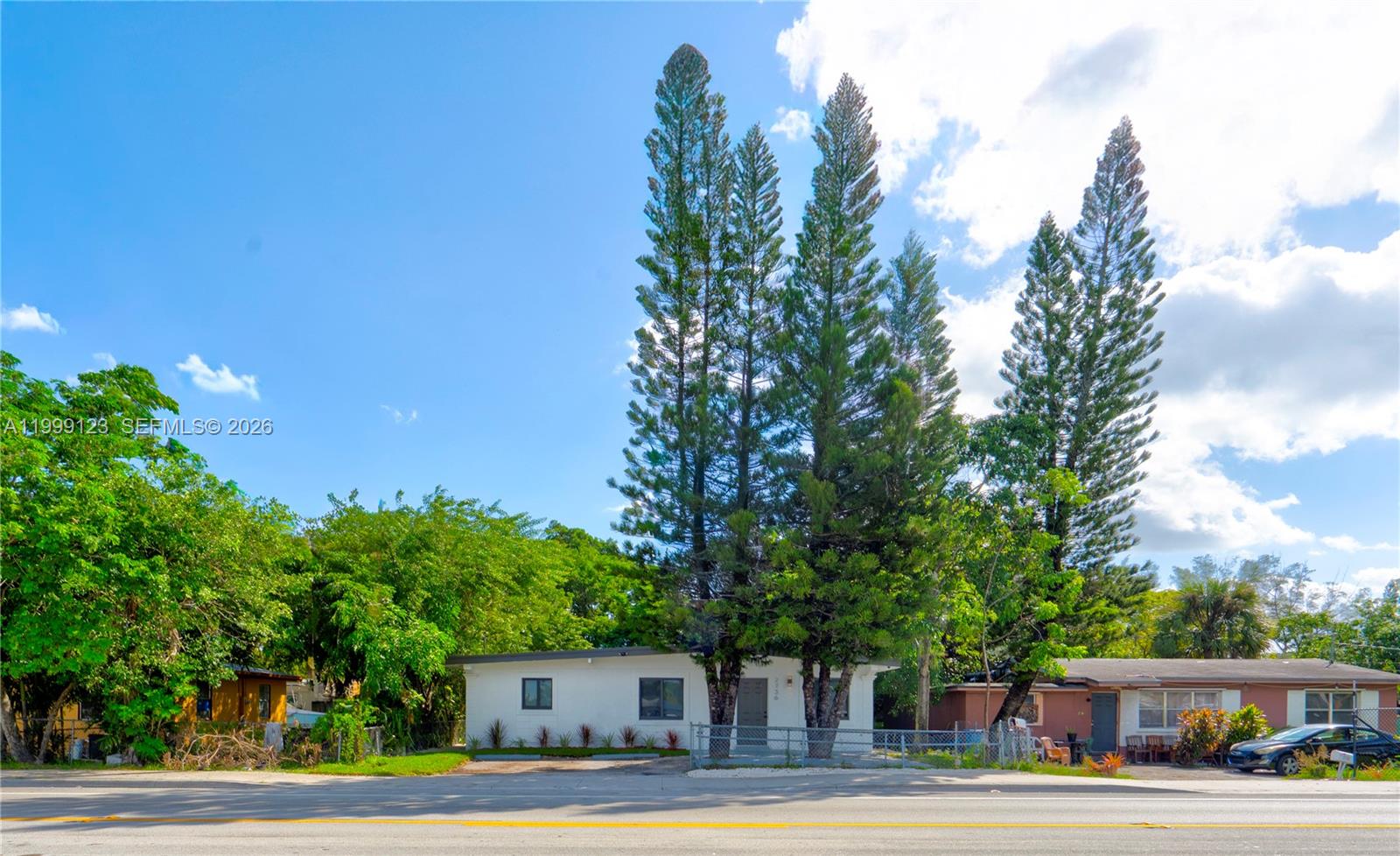 MIDDLE RIVER GARDENS - Residential Lease