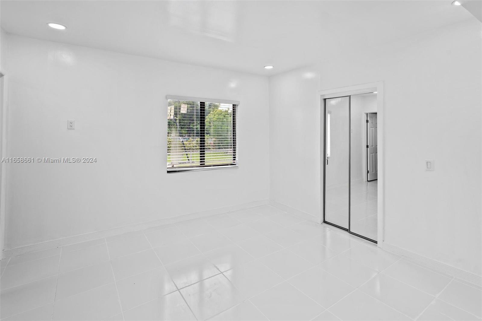 FAIRMONT PARK - Residential Income