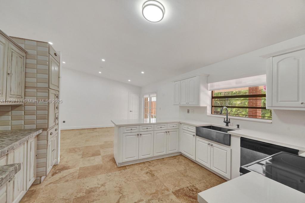 3RD ADDN TO EL DORADO GAR - Residential Lease