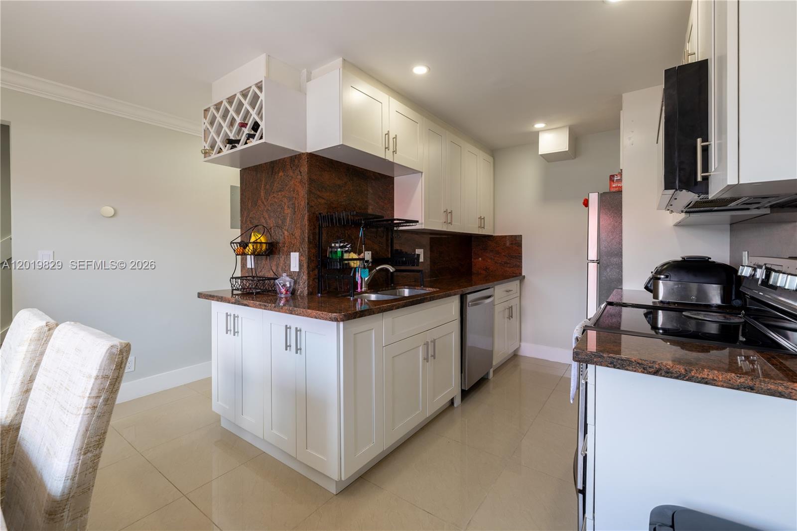 QUAIL HOLLOW CONDO - Residential