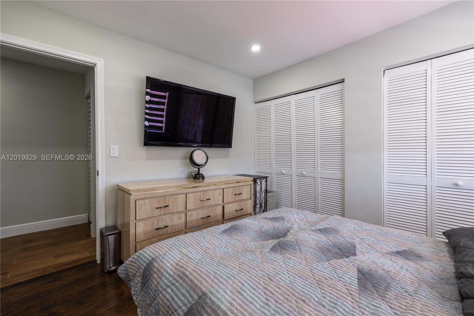 QUAIL HOLLOW CONDO - Residential