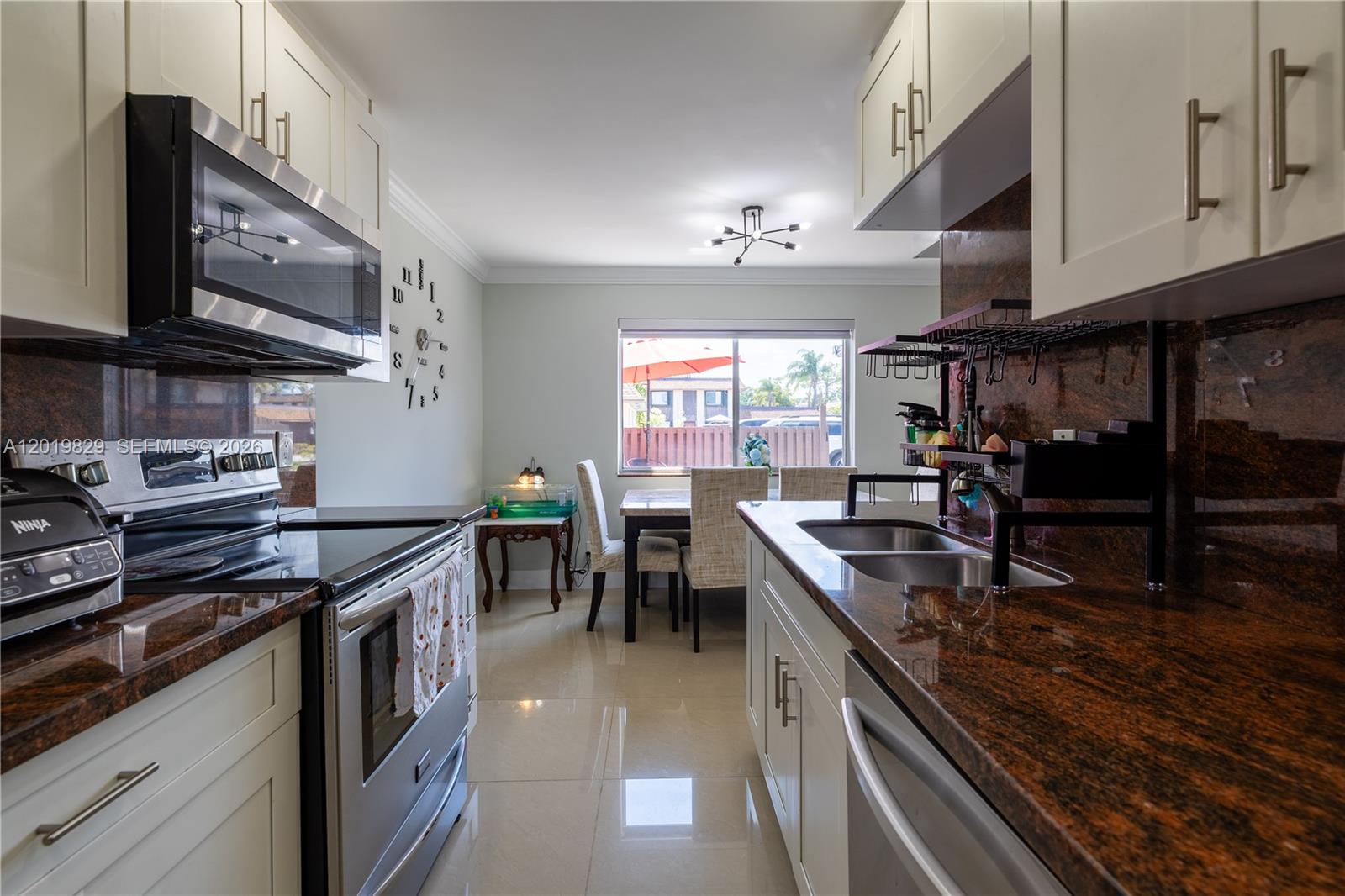 QUAIL HOLLOW CONDO - Residential