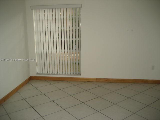 SPANISH TRACE CONDO - Residential Lease