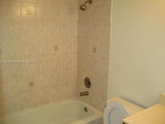 SPANISH TRACE CONDO - Residential Lease