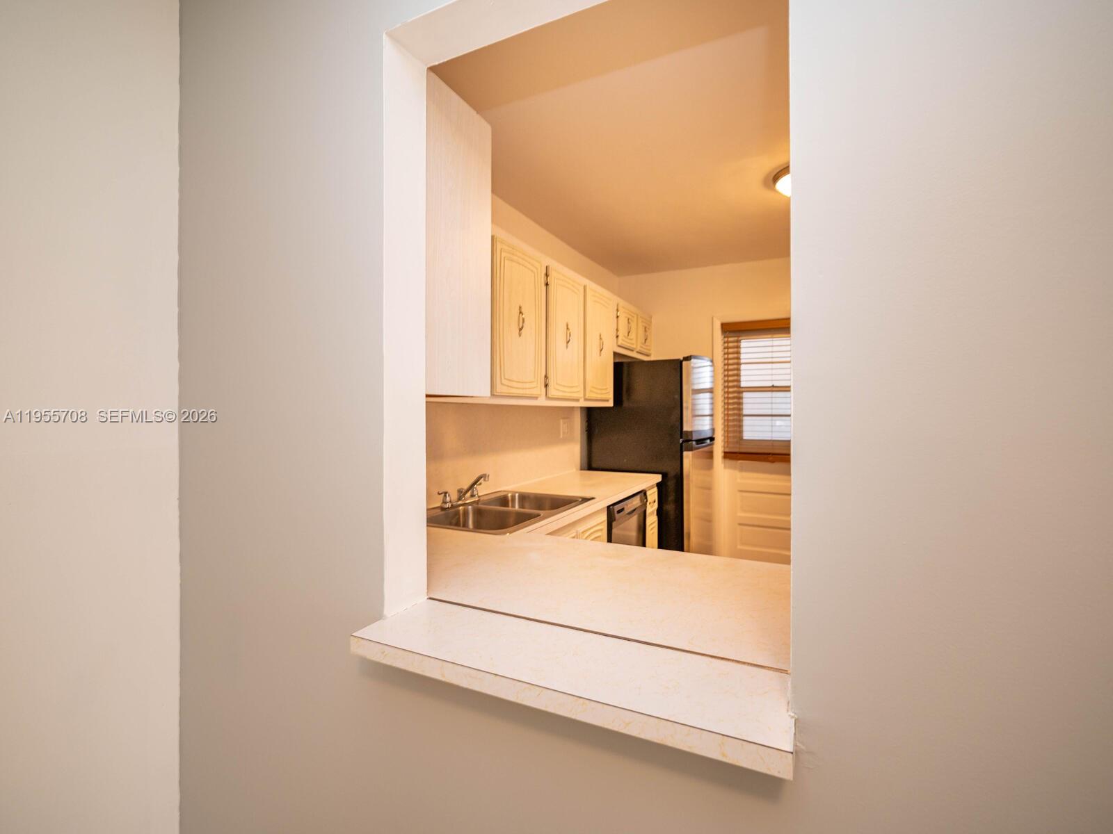 ARROWHEAD CONDO NO IX - Residential