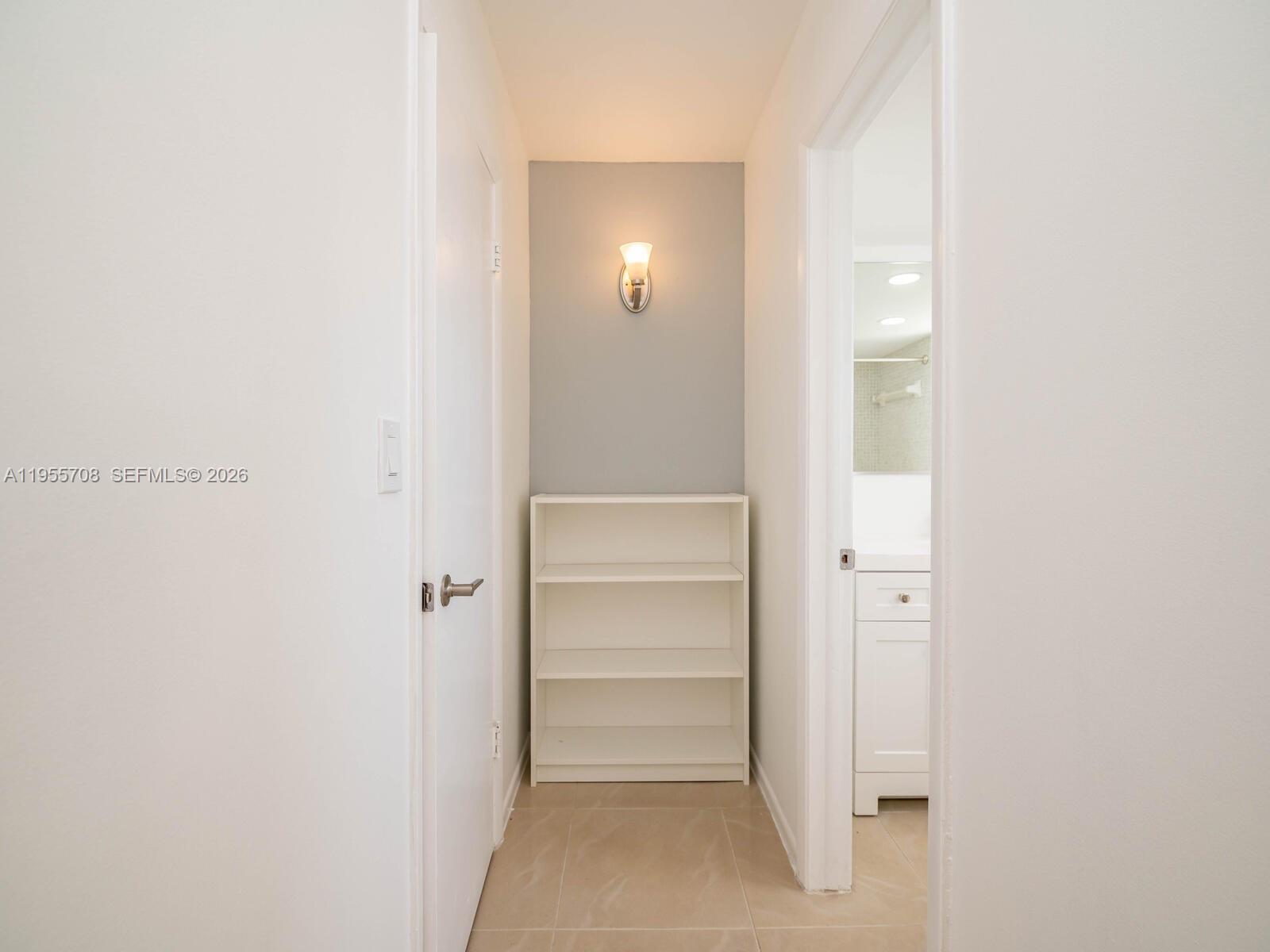 ARROWHEAD CONDO NO IX - Residential