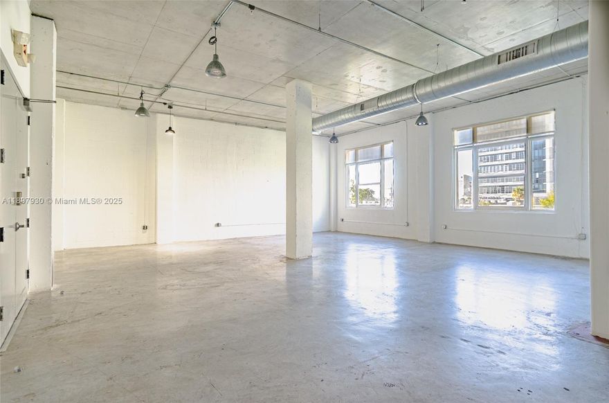 Located in one of the city's most creative and vibrant neighborhoods, this industrial style Loft of 1,063 Sq. ft offers the perfect flexibility for live/work use. Modern finished with original industrial details, natural light,  polished concrete  floor, Ideal for gallery, showroom, or creative office. Prime location steps away from restaurants, street art and nightlife.