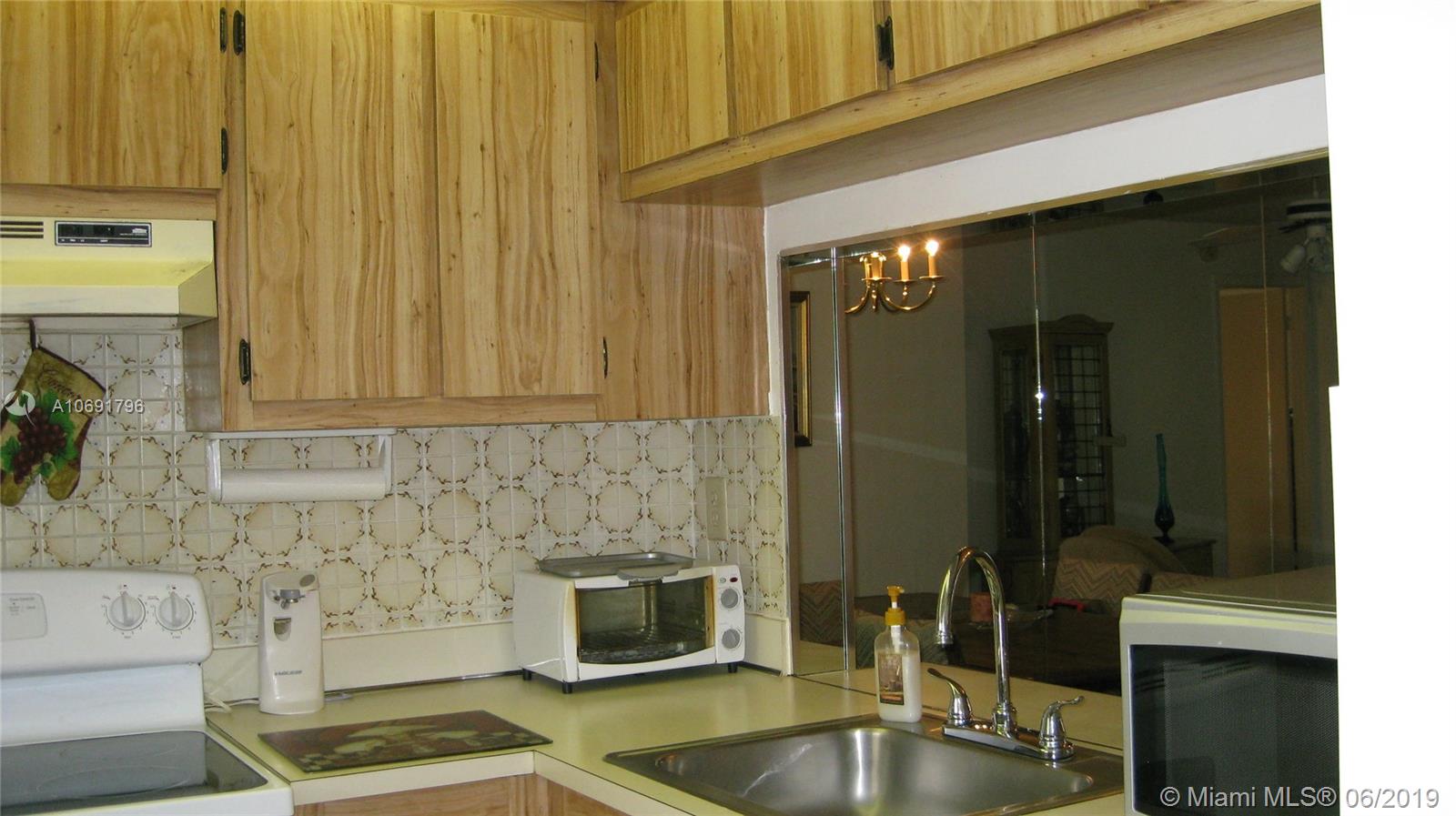 SUNRISE LAKES 173 CONDO - Residential