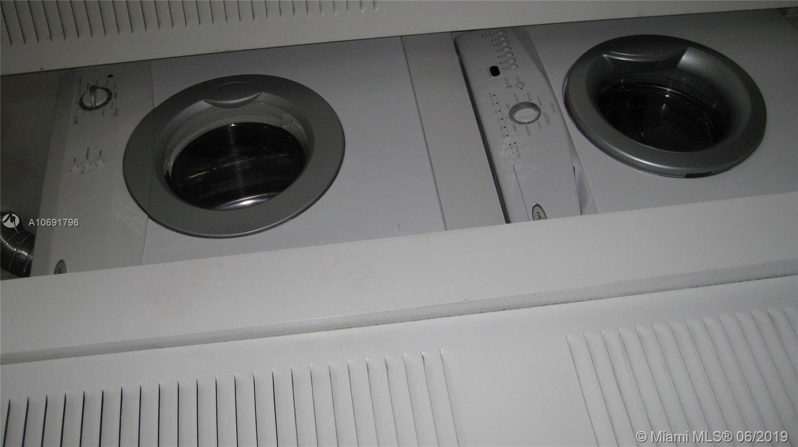 SUNRISE LAKES 173 CONDO - Residential