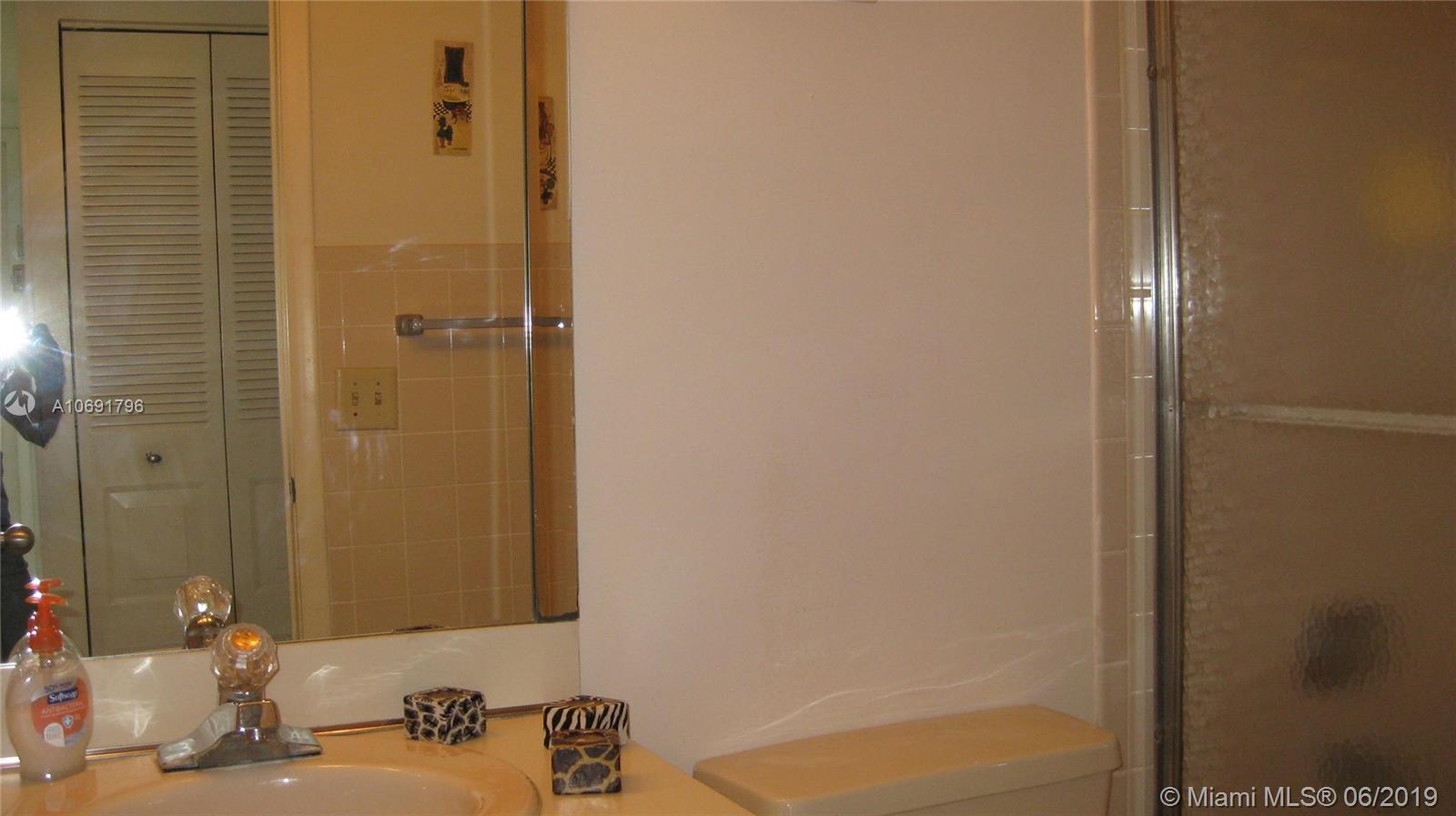 SUNRISE LAKES 173 CONDO - Residential