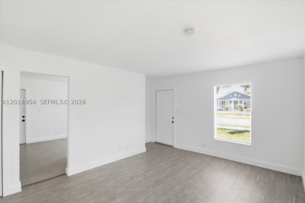 921 NW 5th Ave